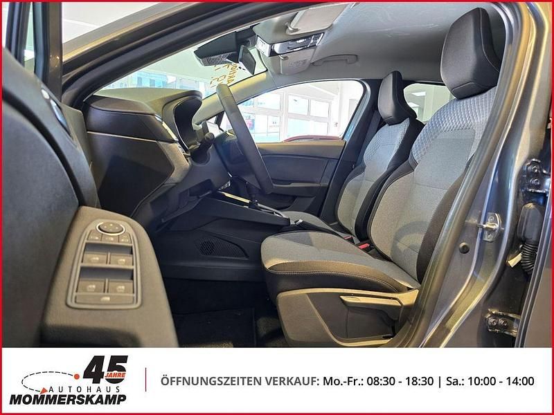 Neu Mitsubishi Colt Plus 91 PS (66 kW) 2025 Weiß Limousine