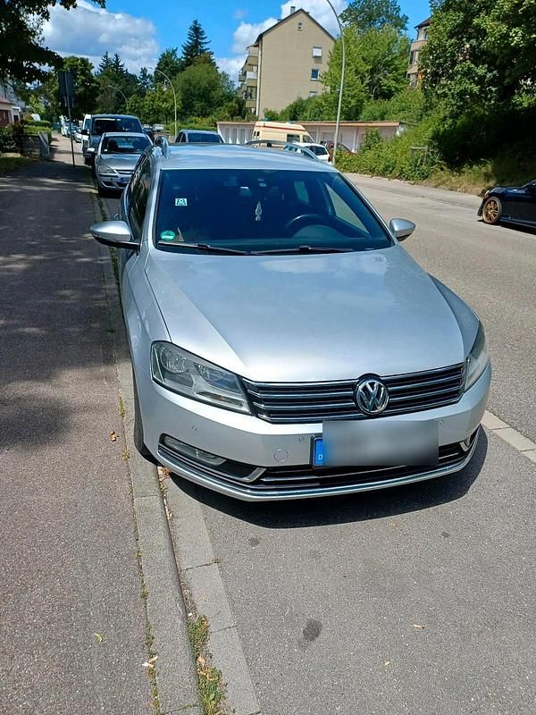 Silber Gebraucht 2014 VW Passat Kombi | 7.200 € (Superpreis) - Bild 1/4