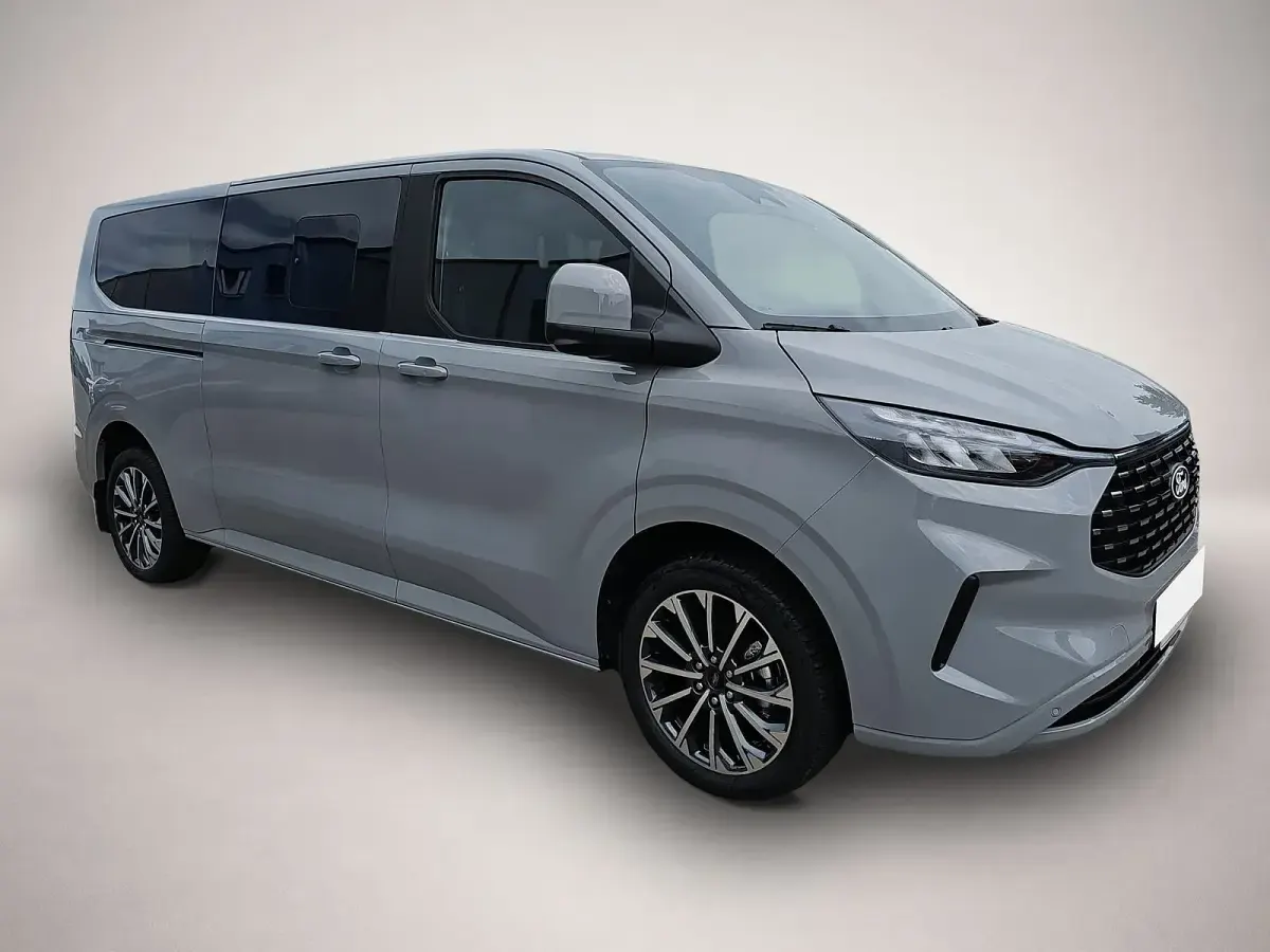 Gebraucht Ford Tourneo Titanium X 170 PS (125 kW) 2026 Van / Kleinbus