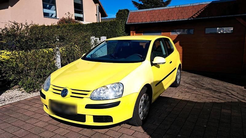 Gebraucht VW Golf IV 75 PS (55 kW) 2004 Gelb Limousine