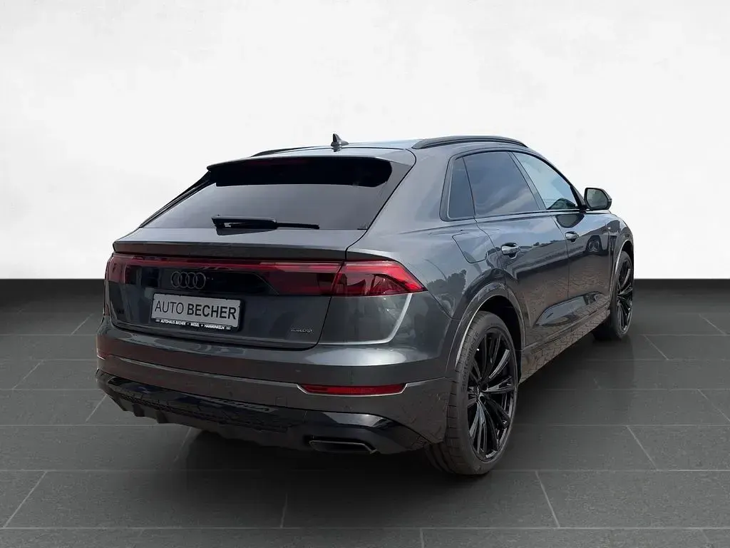 Neu Audi Q8 S-Line 490 PS (360 kW) 2026 Mythosschwarz metallic SUV