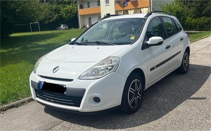 Weiß Gebraucht 2013 Renault Clio GrandTour Kombi | 2.600 € - Bild 1/4