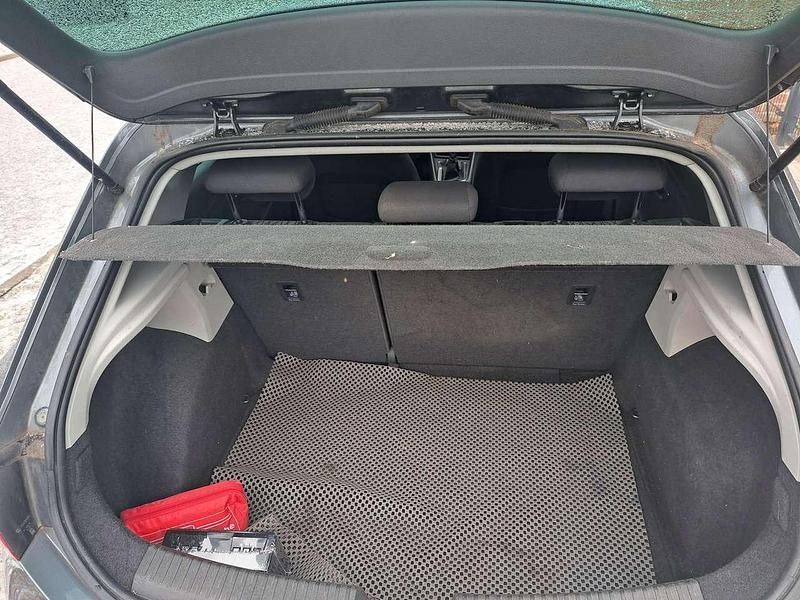 Usata Seat Leon Style 105 CV (77 kW) 2014 Berlina