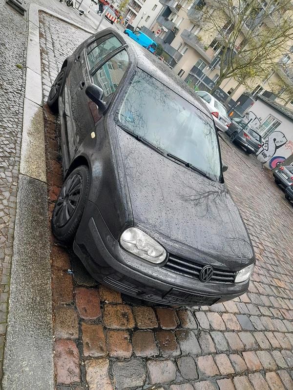 Gebraucht VW Golf IV 100 PS (73 kW) 2002 Schwarz Limousine