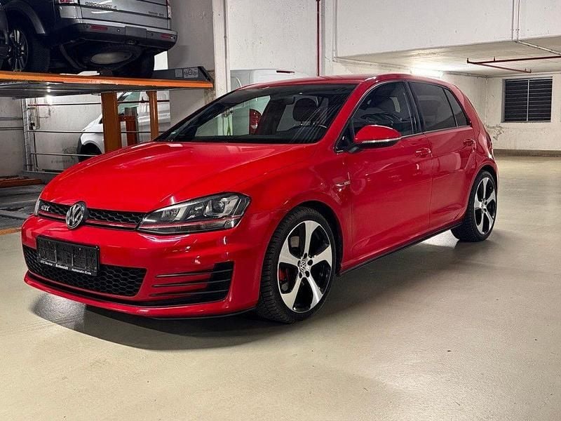 Gebraucht VW Golf VII GTI 220 PS (161 kW) 2016 Tornadorot Limousine