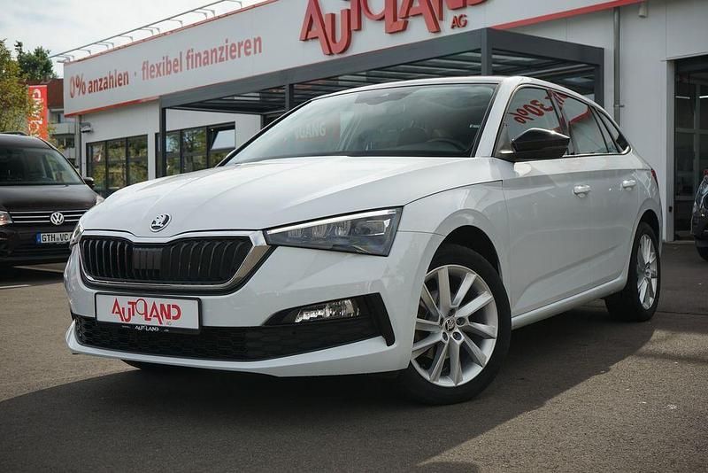 Weiß Gebraucht 2020 Skoda Scala Style Kleinwagen | 16.490 € (Fairer Preis) - Bild 1/4