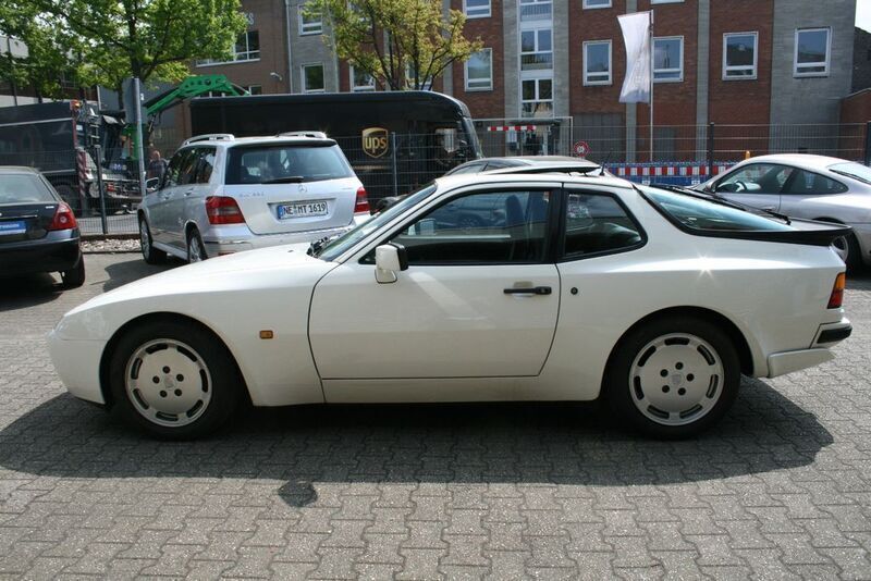 Gebraucht Porsche 944 Turbo 220 PS (161 kW) 1987 Alpinweiß Coupé