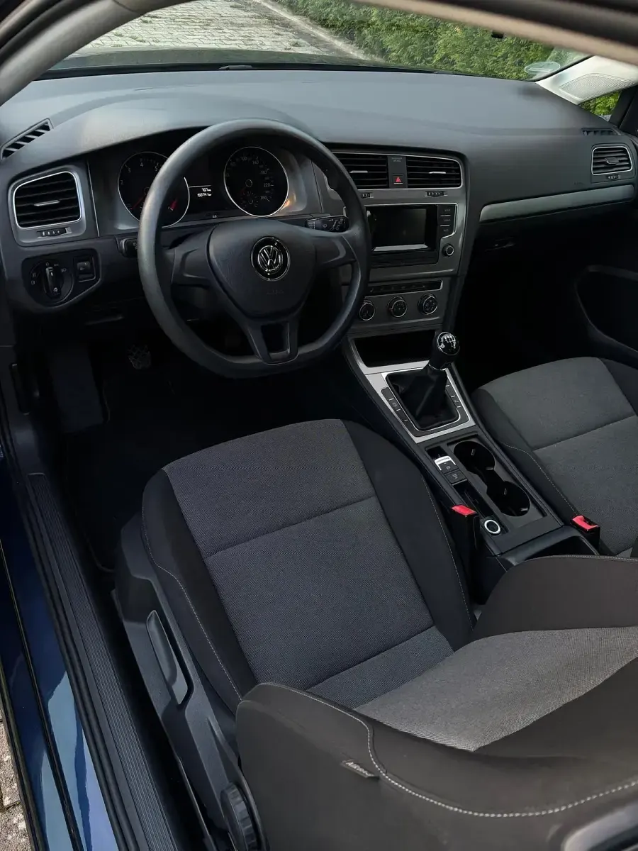 Second-hand VW Golf VII 86 CP (63 kW) 2014 Albastru Hatchback