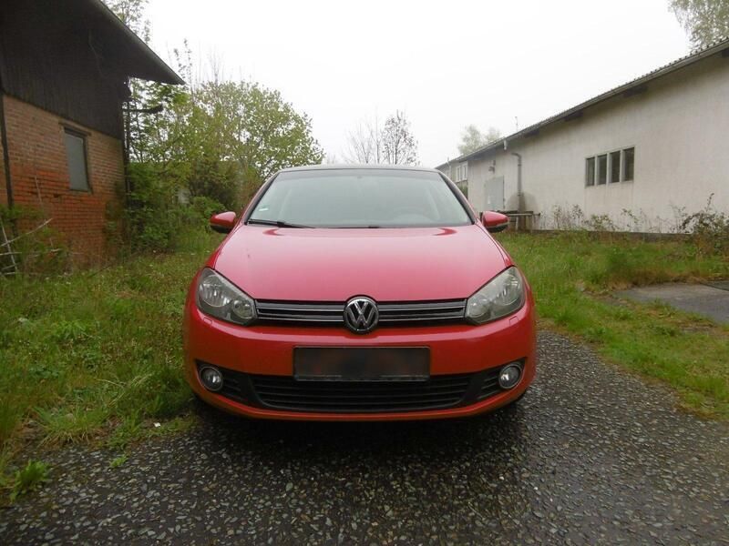Rot Gebraucht 2009 VW Golf VI Comfortline Limousine | 2.250 € (Superpreis) - Bild 1/4