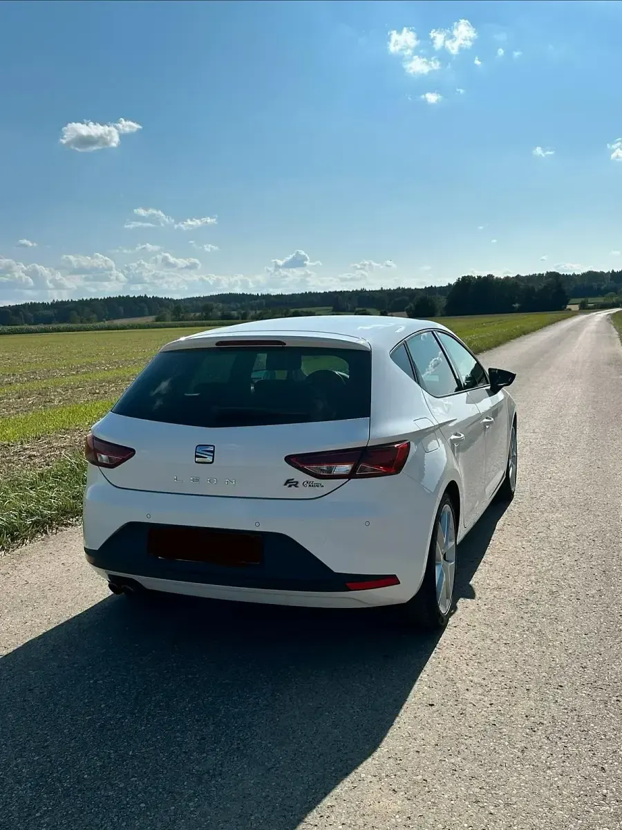 Gebraucht Seat Leon FR 125 PS (91 kW) 2017 Weiß Kleinwagen