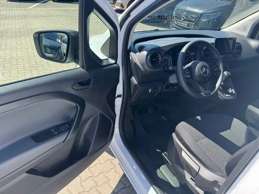 Gebraucht Mercedes Citan 112 116 PS (85 kW) 2023 Arktikweiß Van / Kleinbus