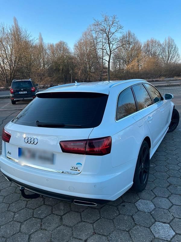 Gebraucht Audi A6 190 PS (139 kW) 2015 Weiß Kombi