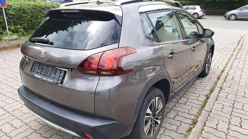 Gebraucht Peugeot 2008 Allure 110 PS (80 kW) 2017 SUV