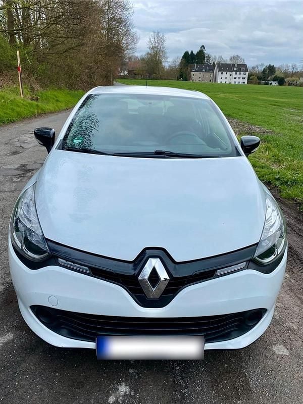 Gebraucht Renault Clio IV Dynamique 75 PS (55 kW) 2015 Weiß Kleinwagen