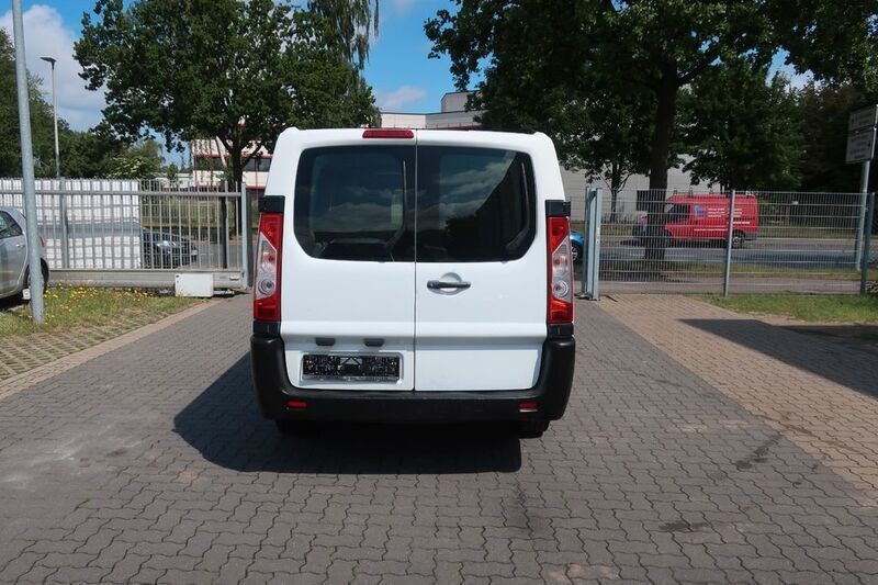 Gebraucht Peugeot Expert 128 PS (94 kW) 2014 Weiß Van