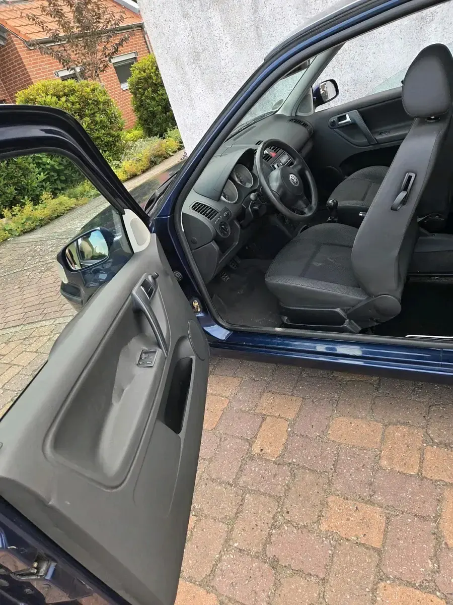 Gebraucht VW Polo 50 PS (36 kW) 2002 Blau Kleinwagen