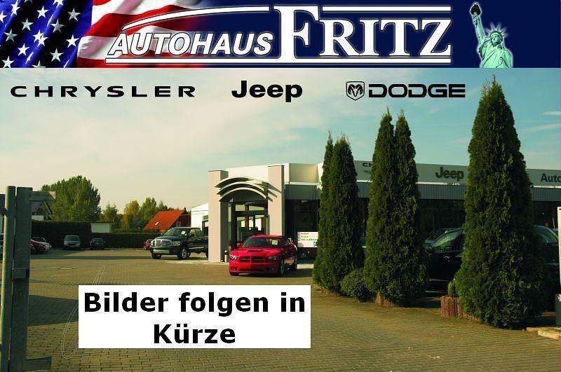 Neu Jeep Avenger Summit 101 PS (74 kW) 2026 Weiß SUV