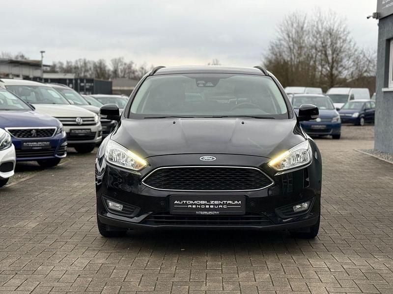 Gebraucht Ford Focus Business Edition 101 PS (74 kW) 2017 Schwarz Limousine