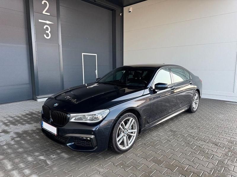 Gebraucht BMW 750L 449 PS (330 kW) 2016 Limousine