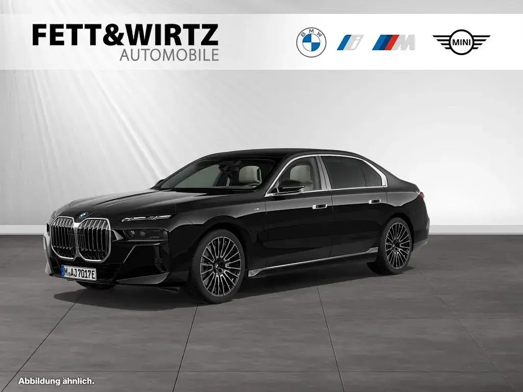 Gebraucht BMW 750e M Sport 489 PS (359 kW) 2025 Limousine