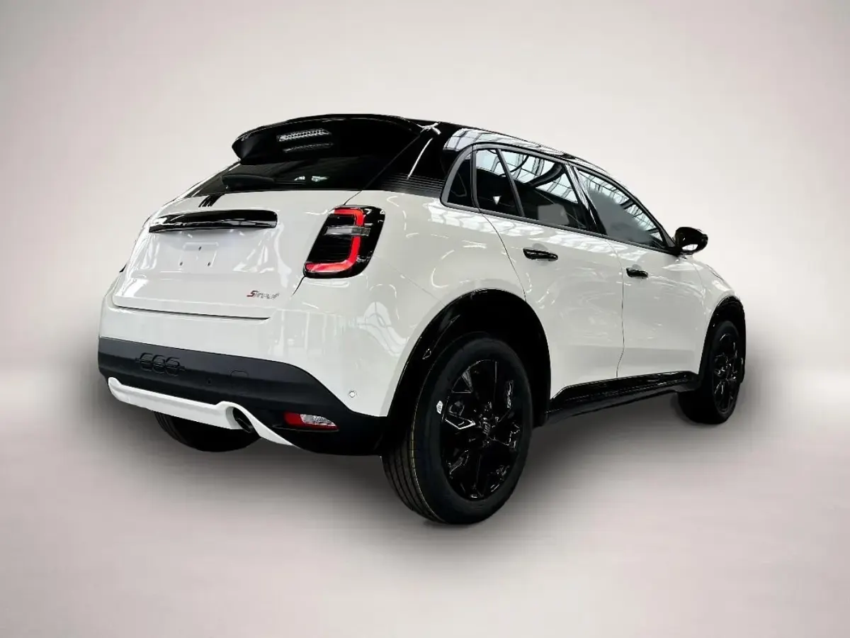 Neu Fiat 600 Street 101 PS (74 kW) 2026 Manufacturer SUV