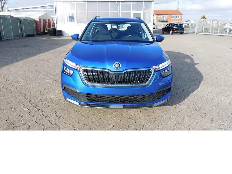 Gebraucht Skoda Kamiq 110 PS (80 kW) 2022 Raceblaumet f5wblau SUV
