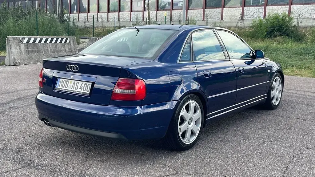 Gebraucht Audi S4 Sport 265 PS (194 kW) 2000 Blau Limousine