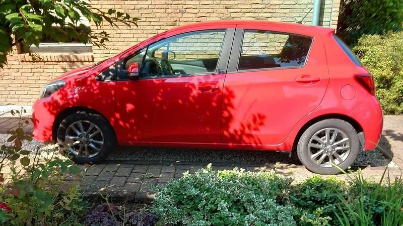 Gebraucht Toyota Yaris Edition-S 99 PS (72 kW) 2016 Limousine
