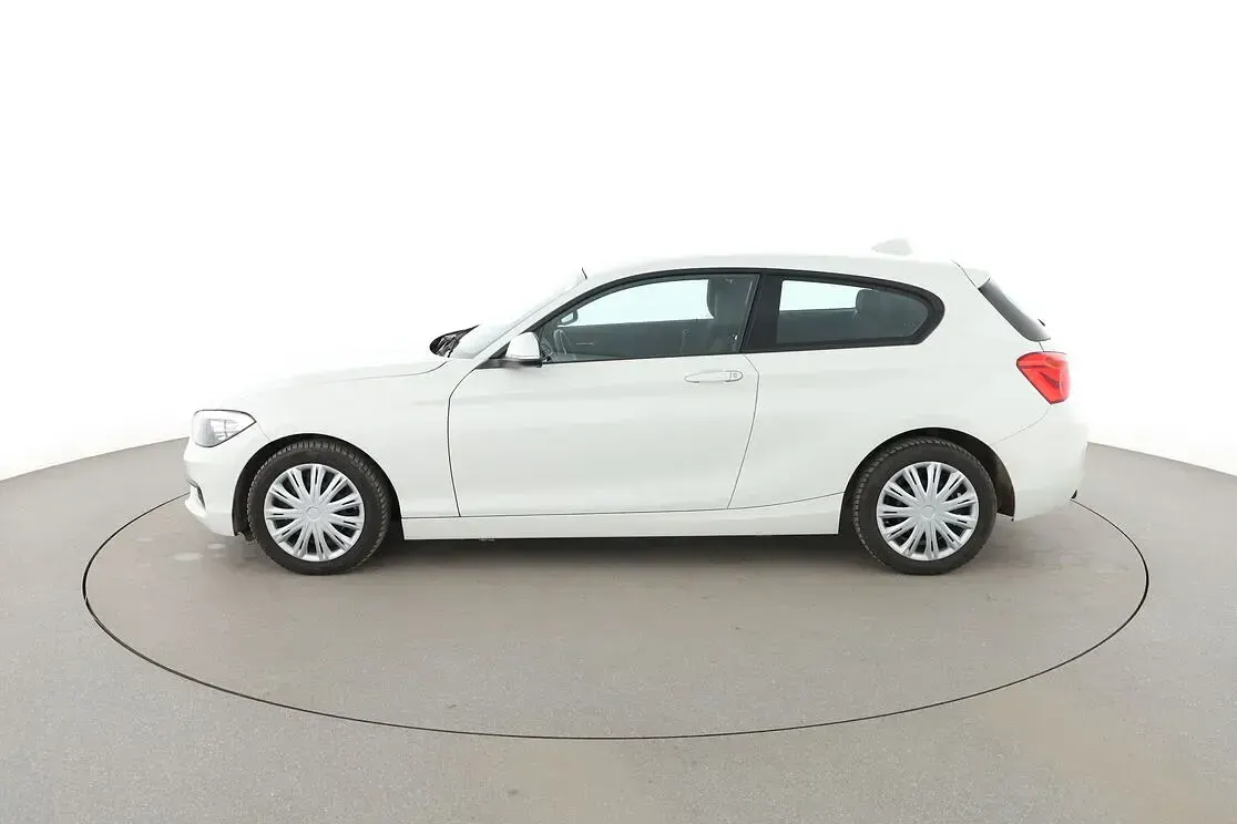 Gebraucht BMW 116 Advantage 109 PS (80 kW) 2016 Weiß Kleinwagen
