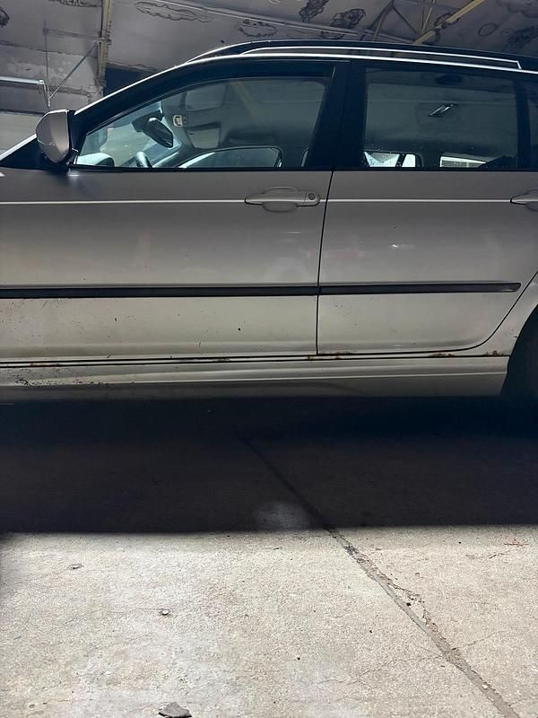 Gebraucht BMW 320 150 PS (110 kW) 2001 Kombi