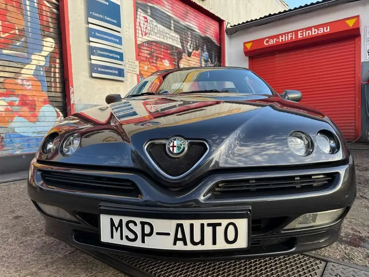 Gebraucht Alfa Romeo Spider 150 PS (110 kW) 2002 Schwarz rockabilly/pergusa/bod Cabrio