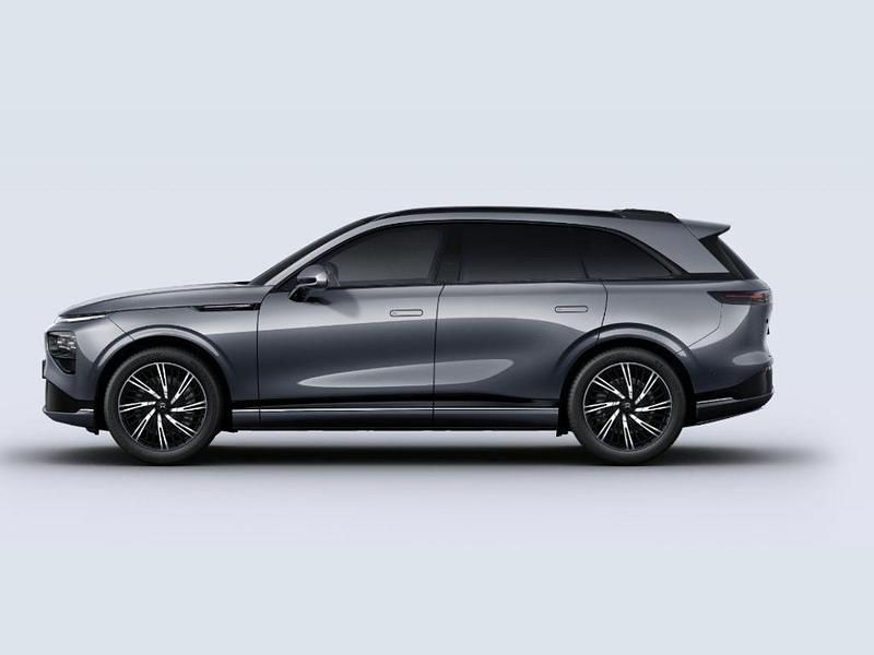 Neu XPENG G9 AWD Performance 422 kW (575 PS) 2026 Grau SUV