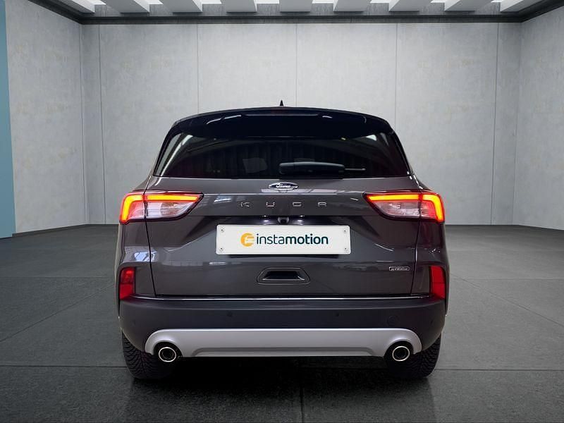 Gebraucht Ford Kuga Titanium 224 PS (164 kW) 2021 Grau SUV