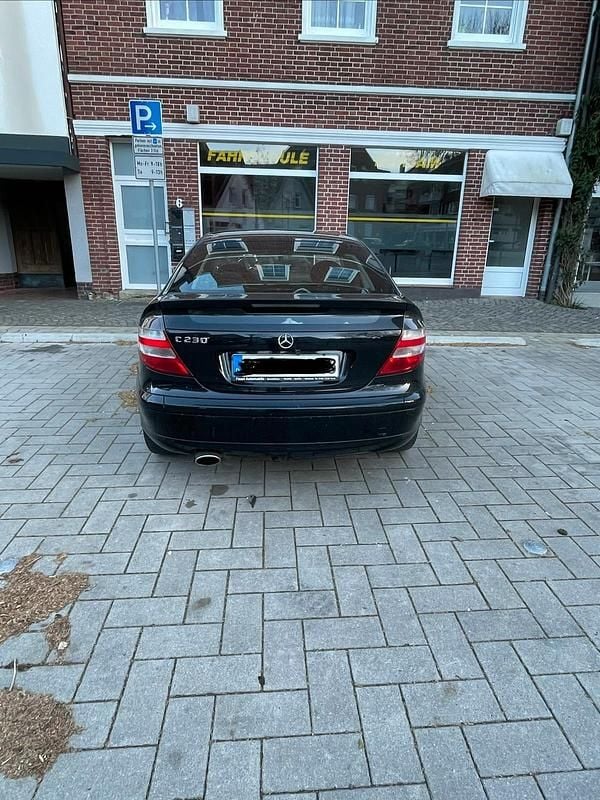 Gebraucht Mercedes C230 204 PS (150 kW) 2007 Schwarz Coupé