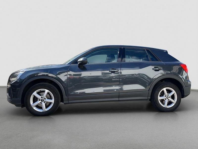Gebraucht Audi Q2 Basis 110 PS (80 kW) 2022 Grau SUV