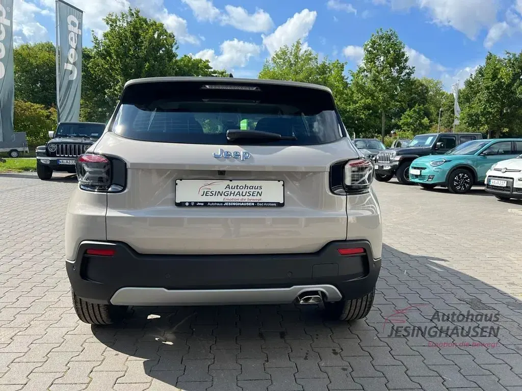 Neu Jeep Avenger Altitude 101 PS (74 kW) 2025 Grau SUV
