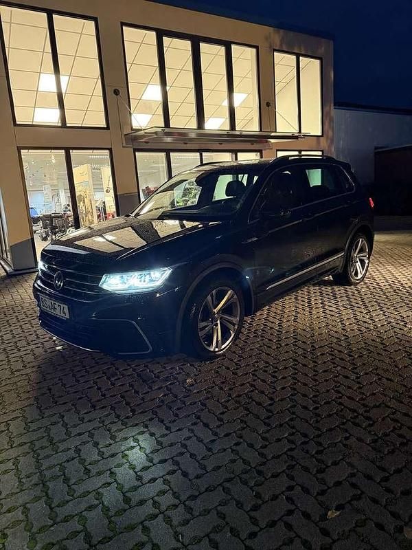 Schwarz Gebraucht 2022 VW Tiguan R-line SUV | 27.500 € (Fairer Preis) - Bild 1/4