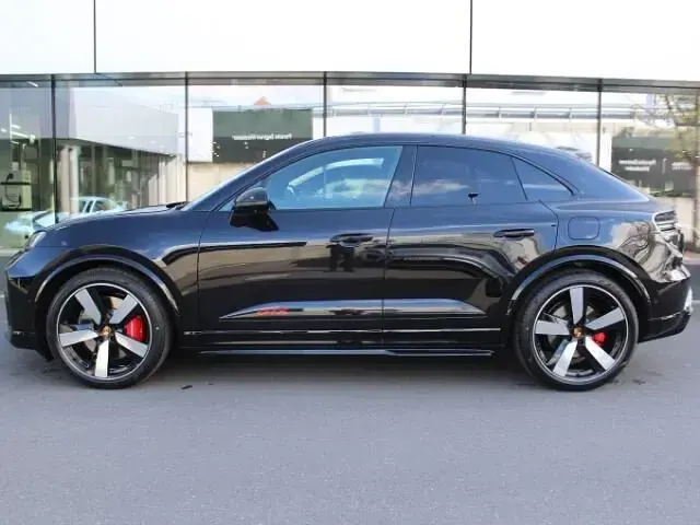 Ny Porsche Macan 419 kW (571 HK) 2026 Sort SUV