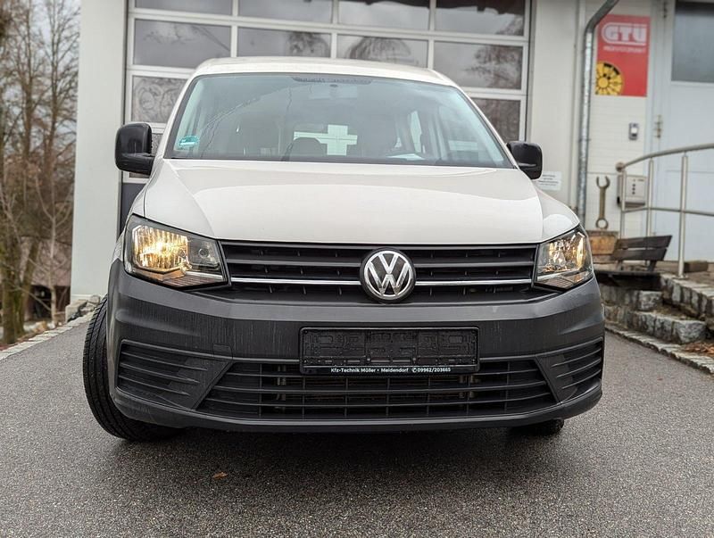 Gebraucht VW Caddy 84 PS (61 kW) 2016 Weiß Van / Kleinbus