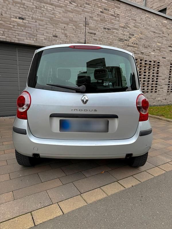 Gebraucht Renault Modus 75 PS (55 kW) 2007 Silber Van / Kleinbus