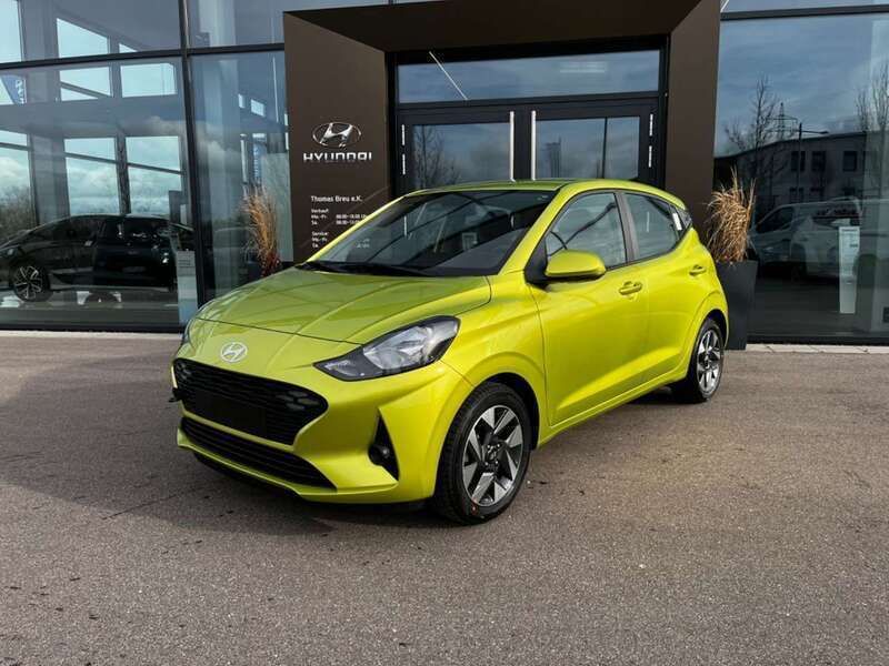Lucid lime / met Neu 2024 Hyundai i10 Trend Kleinwagen | 18.990 € (Etwas zu teuer) - Bild 1/4