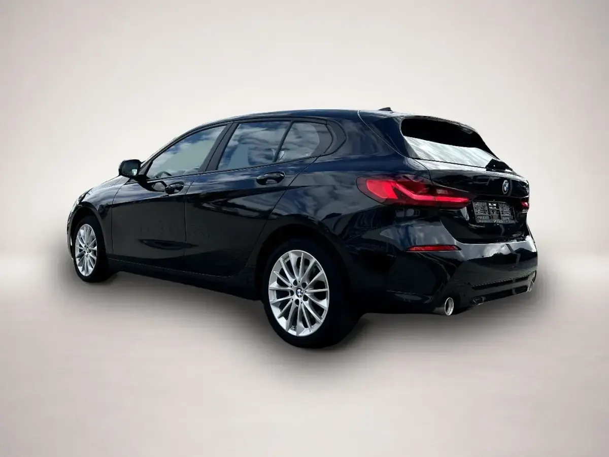 Gebraucht BMW 120 Advantage 190 PS (139 kW) 2023 Schwarz Limousine