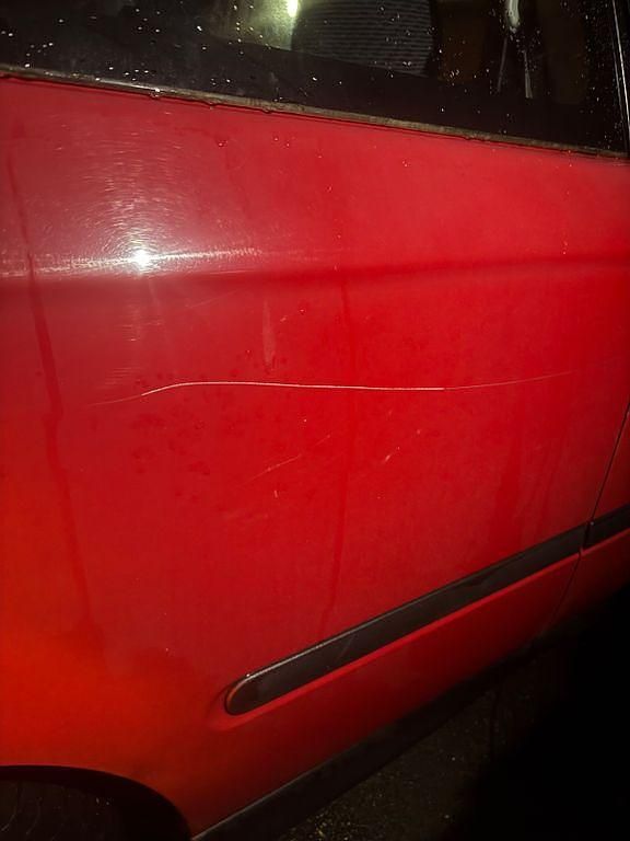 Gebraucht Honda Civic 75 PS (55 kW) 1997 Rot Limousine