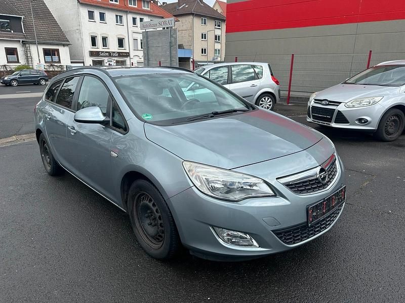 Gebraucht Opel Astra 95 PS (69 kW) 2011 Grau Kombi