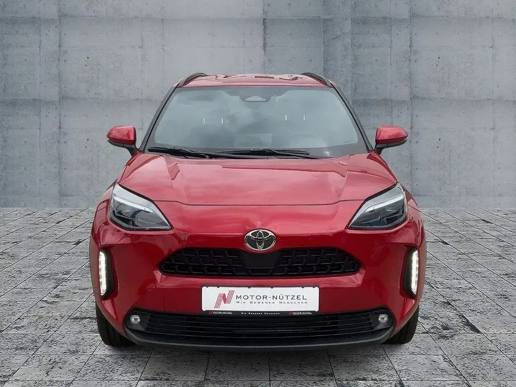 Neu Toyota Yaris Cross 131 PS (96 kW) 2026 Emotional red 2 SUV