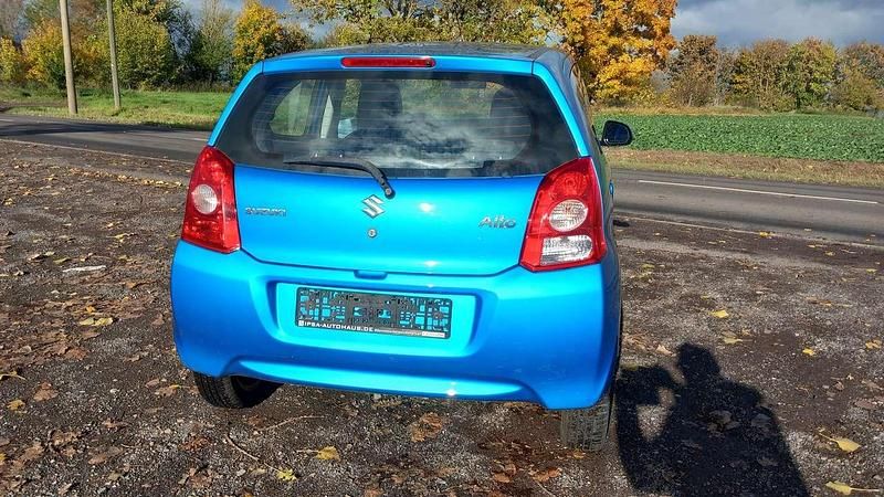 Gebraucht Suzuki Alto Comfort 68 PS (50 kW) 2010 Paradis blue met. zky Kleinwagen
