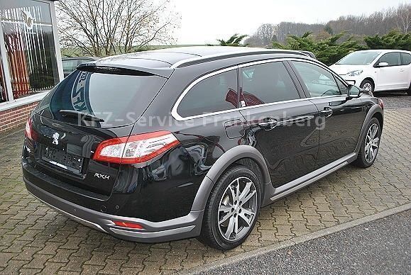 Gebraucht Peugeot 508 RXH 163 PS (119 kW) 2012 Schwarz metallic Kombi