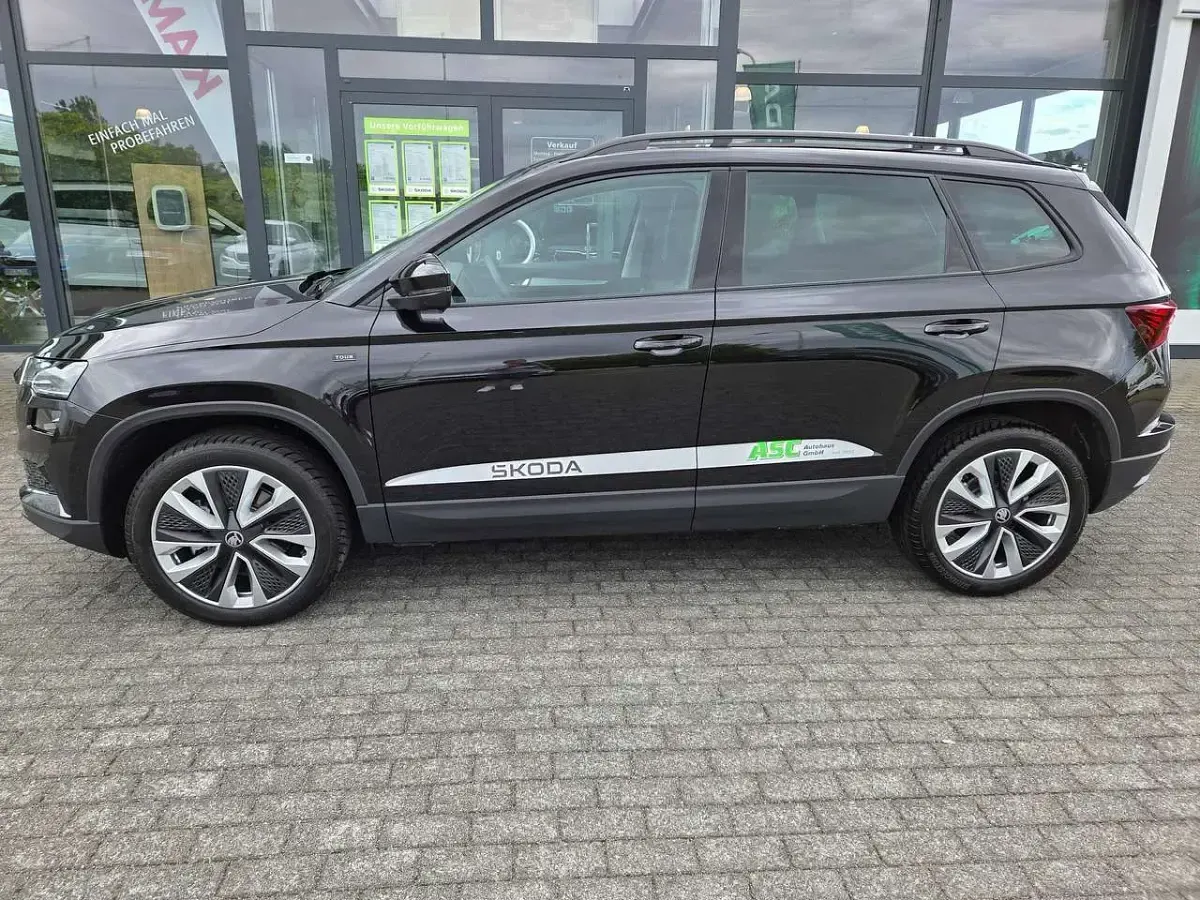 Gebraucht Skoda Karoq Tour 150 PS (110 kW) 2026 Blackmagic perleffekt SUV