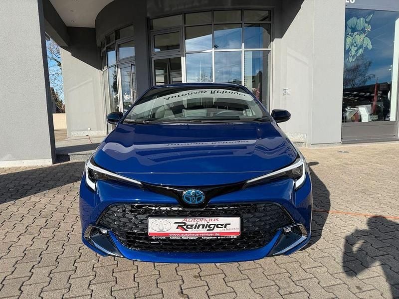 Neu Toyota Corolla 140 PS (102 kW) 2026 Blau metallic Limousine