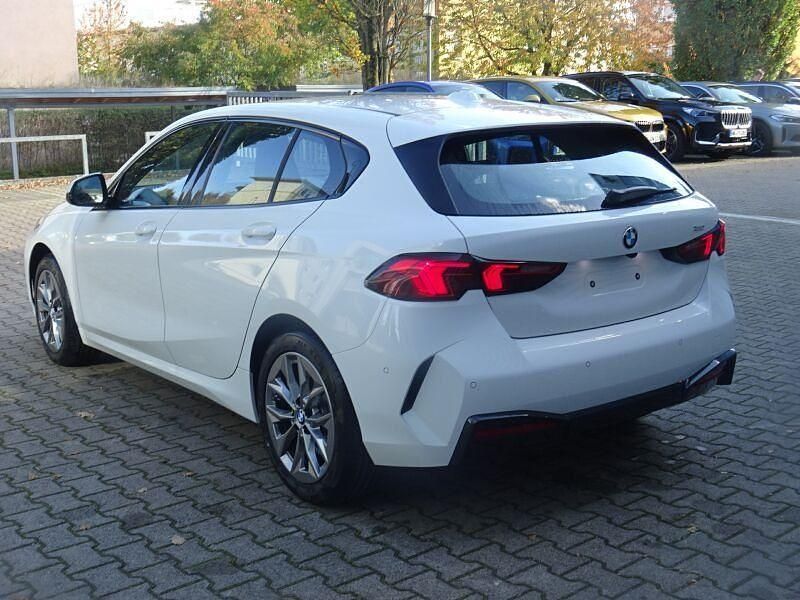 Neu BMW 120 2026 Alpinweiß uni Kleinwagen